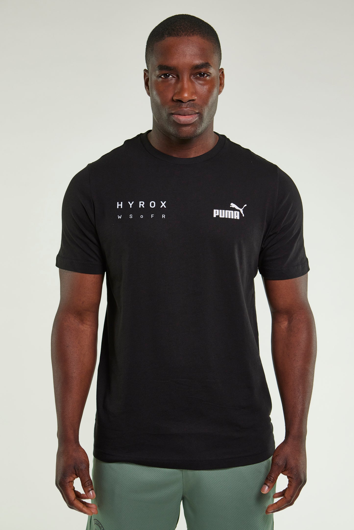 ESS Small Logo Tee - black – HYROXWORLD Shop